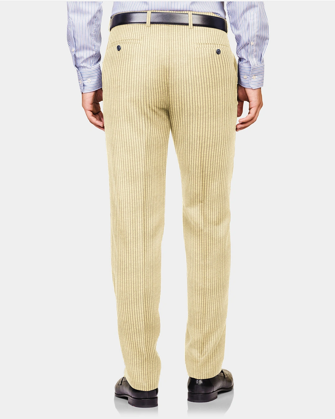 "Eleganza senza tempo: Pantaloni Modrone in corduroy beige, un classico intramontabile."